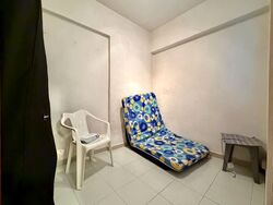 Blk 405 Hong Kah Court (Jurong West), HDB Executive #553572911